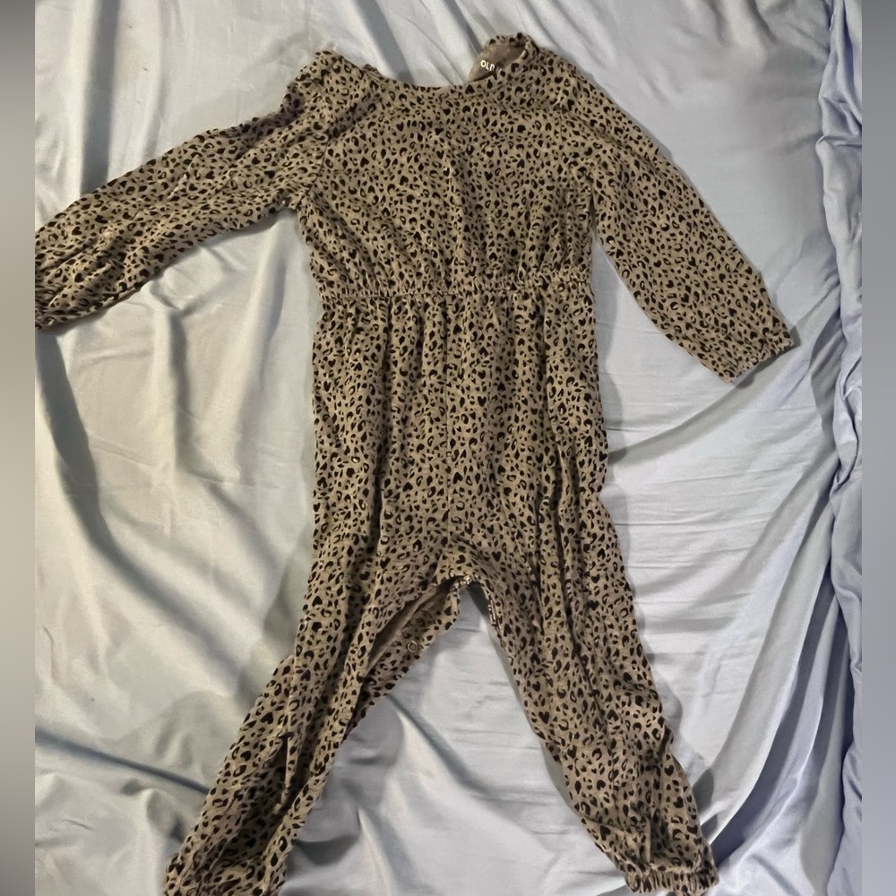 18-24 MONTH OLD NAVY JUMPSUIT